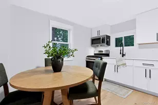 105 White St, Newburgh, NY 12550 - Photo 10