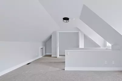 105 White Street, Newburgh, NY 12550 - Photo 18