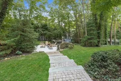 14 Cobbler Lane, East Setauket, NY 11733 - Photo 28