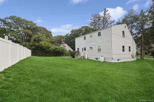 544 Park Ave, Centereach, NY 11720 - Photo 36