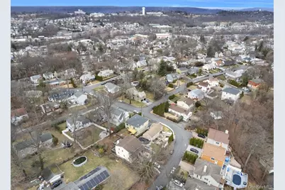 88 Stockbridge Road, Yonkers, NY 10710 - Photo 44