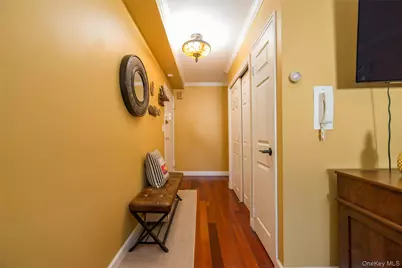 838 Pelhamdale Avenue #2H, New Rochelle, NY 10801 - Photo 2