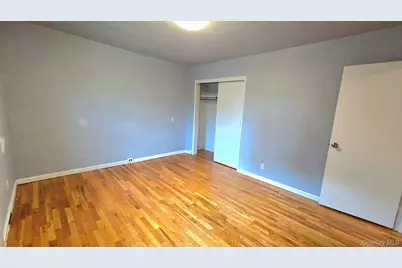 163-70 17th Avenue #Upper Level, Whitestone, NY 11357 - Photo 22