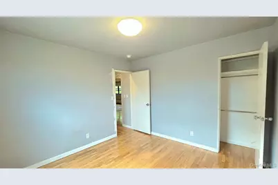 163-70 17th Avenue #Upper Level, Whitestone, NY 11357 - Photo 18