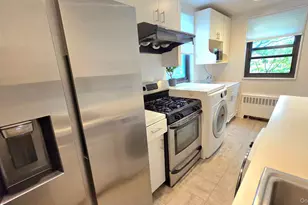 163-70 17th Ave, Whitestone, NY 11357 - Photo 8