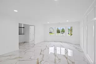 2819 Bay Dr, Merrick, NY 11566 - Photo 6