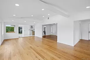 2819 Bay Dr, Merrick, NY 11566 - Photo 16