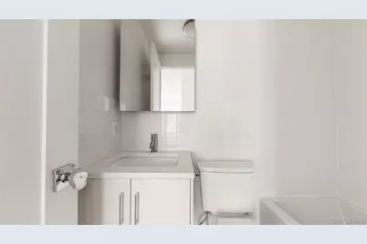 14809 Northern Boulevard #5M, Flushing, NY 11354 - Photo 18