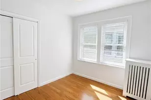 214 E 38th St, Brooklyn, NY 11203 - Photo 18