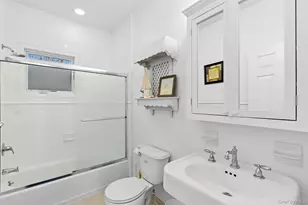 4 Bayview Ave, Shelter Island Heights, NY 11965 - Photo 16