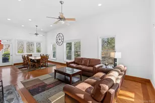 4 Bayview Ave, Shelter Island Heights, NY 11965 - Photo 12
