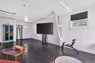 11 S White St, Poughkeepsie, NY 12601 - Photo 6