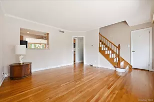 303 Caroline Ave, Garden City South, NY 11530 - Photo 4