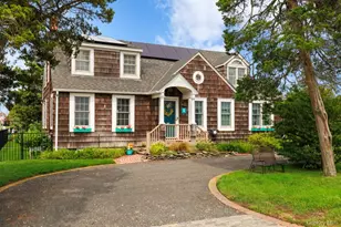 1 Dewey Ave, Amityville, NY 11701 - Photo 2