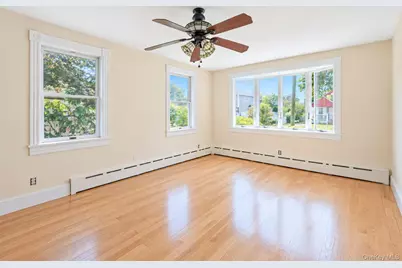 16 Grove Street, Lindenhurst, NY 11757 - Photo 20