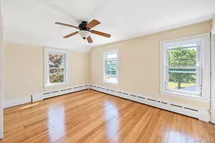 16 Grove St, Lindenhurst, NY 11757 - Photo 28