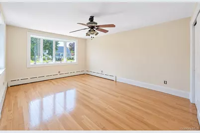 16 Grove Street, Lindenhurst, NY 11757 - Photo 22