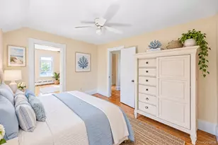16 Grove St, Lindenhurst, NY 11757 - Photo 34
