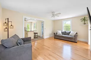 16 Grove St, Lindenhurst, NY 11757 - Photo 16