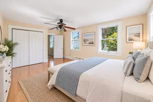 16 Grove St, Lindenhurst, NY 11757 - Photo 24