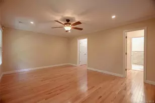 13 Pine St, Huntington, NY 11743 - Photo 10