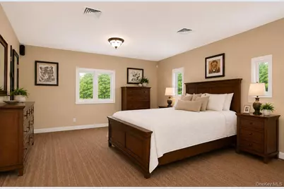 303 Westchester Avenue N, West Babylon, NY 11704 - Photo 18