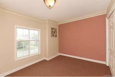 303 Westchester Avenue N, West Babylon, NY 11704 - Photo 26