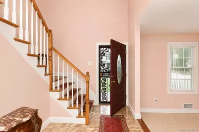 303 Westchester Avenue N, West Babylon, NY 11704 - Photo 4