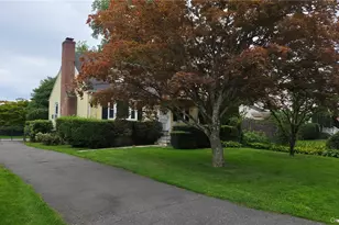 27 Haines Blvd, Port Chester, NY 10573 - Photo 2