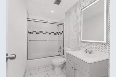 25612 147th Avenue, Rosedale, NY 11422 - Photo 4