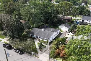 4 Fairlane Dr, Selden, NY 11784 - Photo 48