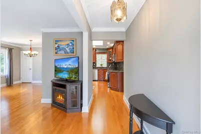 272 W 12th Street, Deer Park, NY 11729 - Photo 6
