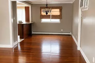 2573 Harvard Ln, Seaford, NY 11783 - Photo 2