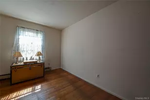 146 Carley Ave, Huntington, NY 11743 - Photo 8