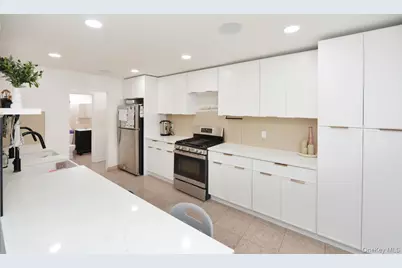 232 Kearsing Parkway #G, Monsey, NY 10952 - Photo 2