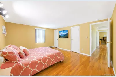 25 Hewes Street, Port Jefferson Station, NY 11776 - Photo 38