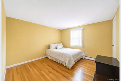 25 Hewes Street, Port Jefferson Station, NY 11776 - Photo 34