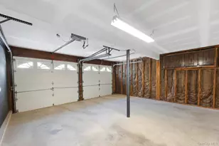 25 Hewes St, Port Jefferson Station, NY 11776 - Photo 44
