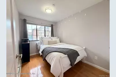 144-85 Roosevelt Avenue #3e, Flushing, NY 11354 - Photo 2