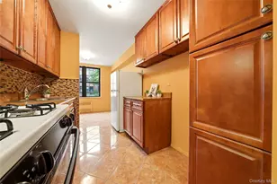 1874 Pelham Pkwy S, Bronx, NY 10461 - Photo 8
