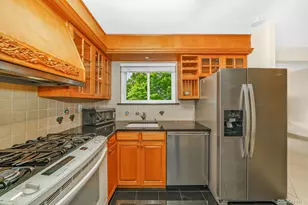 161 Feller Dr, Central Islip, NY 11722 - Photo 8