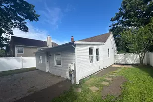 386 Tallwood Dr, Shirley, NY 11967 - Photo 12