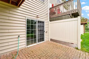 1307 Glastonbury Ln, Fishkill, NY 12524 - Photo 38