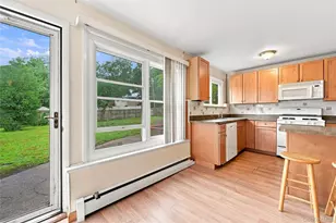 160 Hawkins Rd, Centereach, NY 11720 - Photo 18