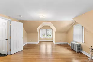 711 Charter Ct, Uniondale, NY 11553 - Photo 22