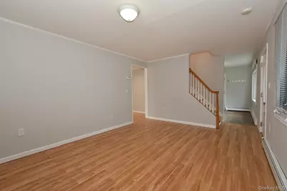 7 Swan Lane, Levittown, NY 11756 - Photo 10