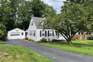 17 Kinderhook Dr, Poughkeepsie, NY 12603 - Photo 16