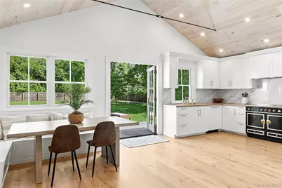 11 Shinnecock Road, Hampton Bays, NY 11946 - Photo 10