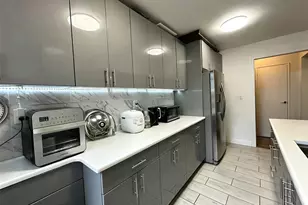 150-20 71st Ave, Kew Gardens, NY 11367 - Photo 14