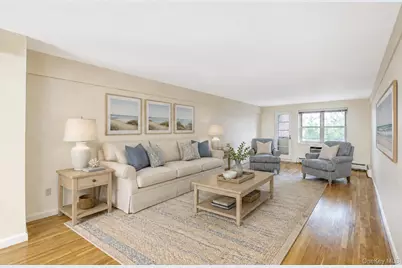 25 Chapel Place #2M, Great Neck, NY 11021 - Photo 16